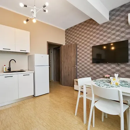 Sea Corner Apartment *