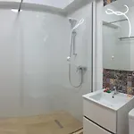 Sea Corner Apartment *