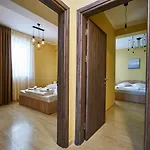 Sea Corner Apartment *