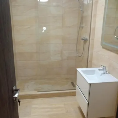 Sea Corner Apartment *