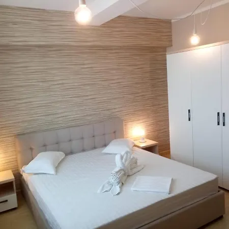 Apartment Sea Corner