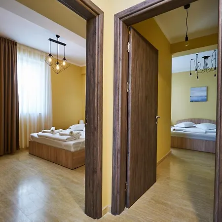 Sea Corner Apartment *